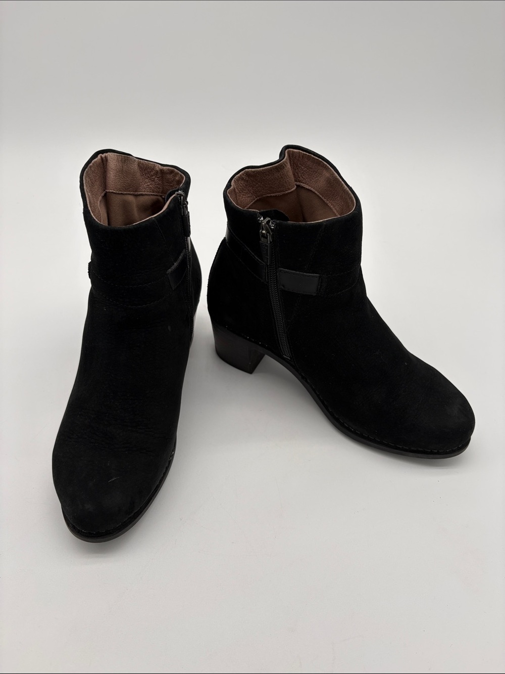 Dansko Hartley Black Nubuck Side Zip Ankle Bootie Women Size 37 / 6.5-7 BLEMISH